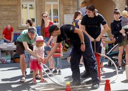 Damenviertel In Jena Tausende Besucher Beim Bunten Strassenfest 23